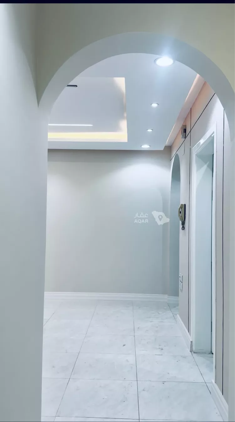 شقة للبيع في شارع خالد ابن يزيد ابن حارثة, حي الدويخلة, مدينة المدينة المنورة, منطقة المدينة المنورة 10