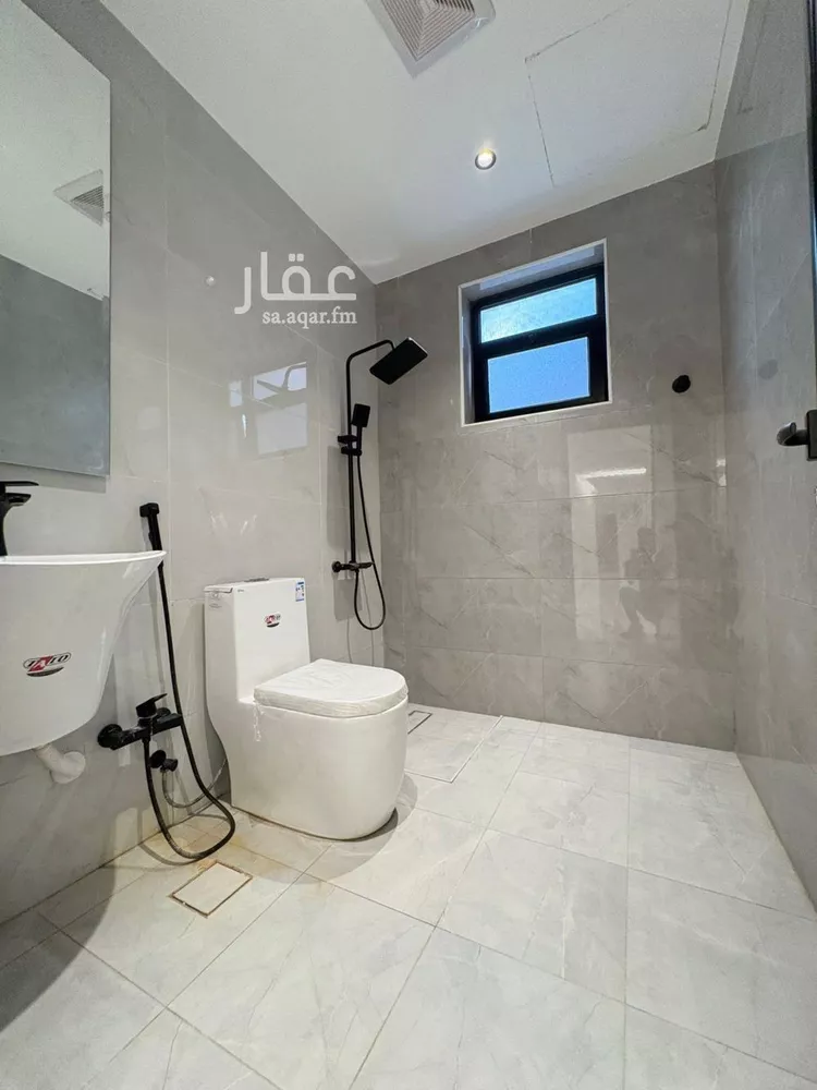 شقة للبيع في شارع جبل شدقم, حي الحمراء, مدينة الخبر, المنطقة الشرقية صورة 2