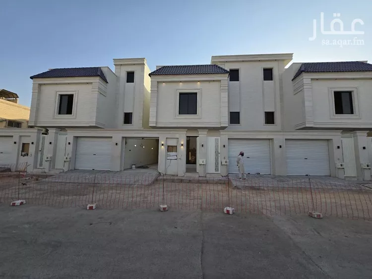 دور للبيع في شارع الفرسان, حي عكاظ, مدينة الرياض, منطقة الرياض صورة 5