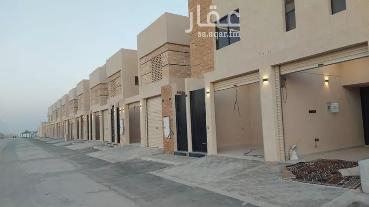 دور للبيع في شارع الصفة, حي ديراب, مدينة الرياض, منطقة الرياض صورة 3