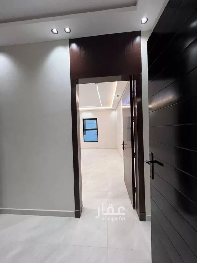 دور للبيع في شارع الشيخ عيسى بن سلمان آل خليفة, حي المعيزيلة, مدينة الرياض, منطقة الرياض 7