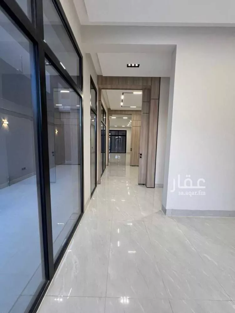 فيلا للبيع في شارع عيسى ابن سلمان خليفه, حي المعيزيلة, مدينة الرياض, منطقة الرياض 9