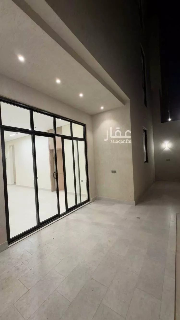 فيلا للبيع في شارع نويعمة, حي اليرموك, مدينة الرياض, منطقة الرياض 15