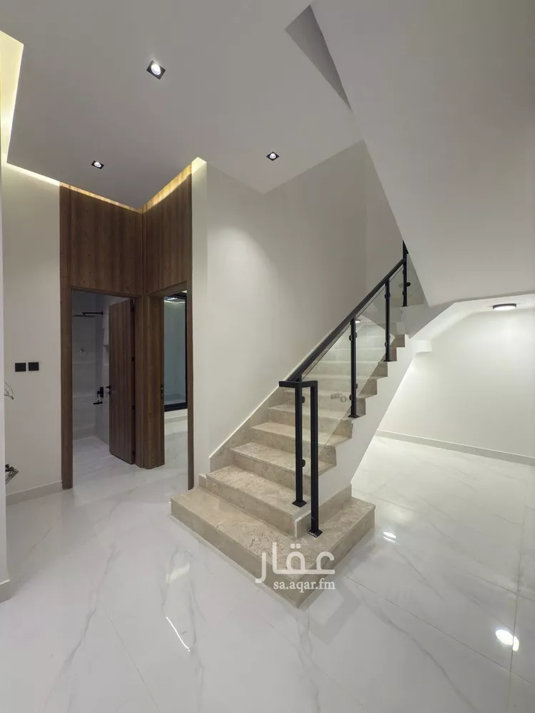 فيلا للبيع في شارع عثمان الرويني, حي البيان, مدينة الرياض, منطقة الرياض صورة 5