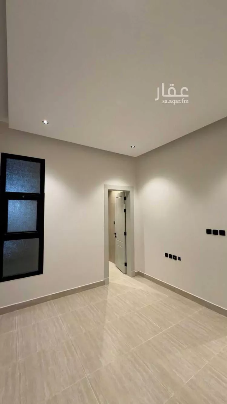 فيلا للبيع في شارع علي بن عبدالكريم, حي إشبيلية, مدينة الرياض, منطقة الرياض 13