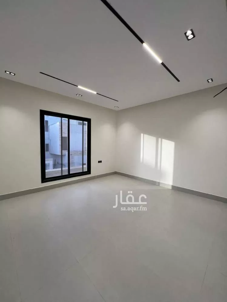 Floor for Sale in Riyadh Al Maizilah 8