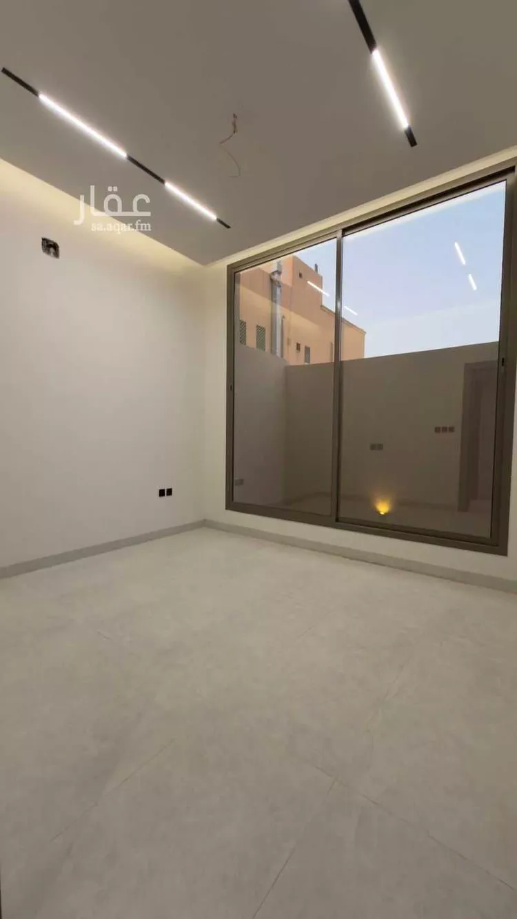 دور للبيع في شارع الدمام الفرعي, حي غرناطة, مدينة الرياض, منطقة الرياض 7