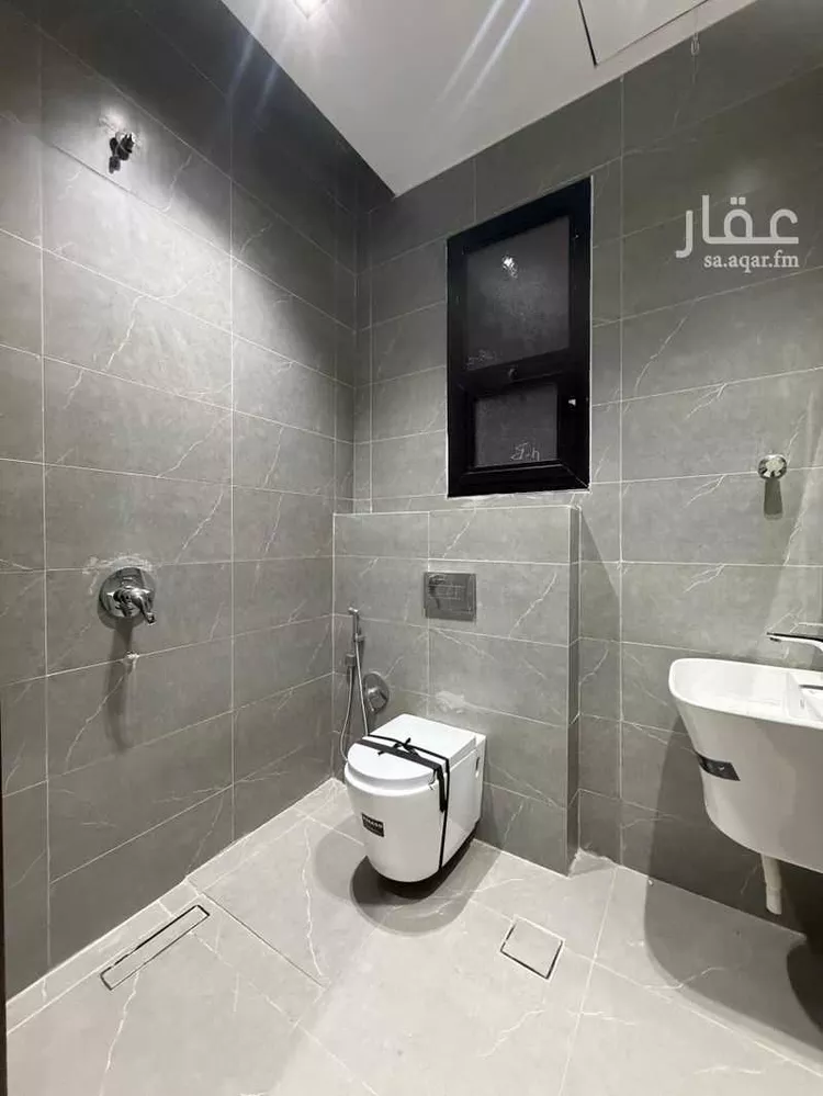 Floor for Sale in Riyadh Ishbiliyah 10