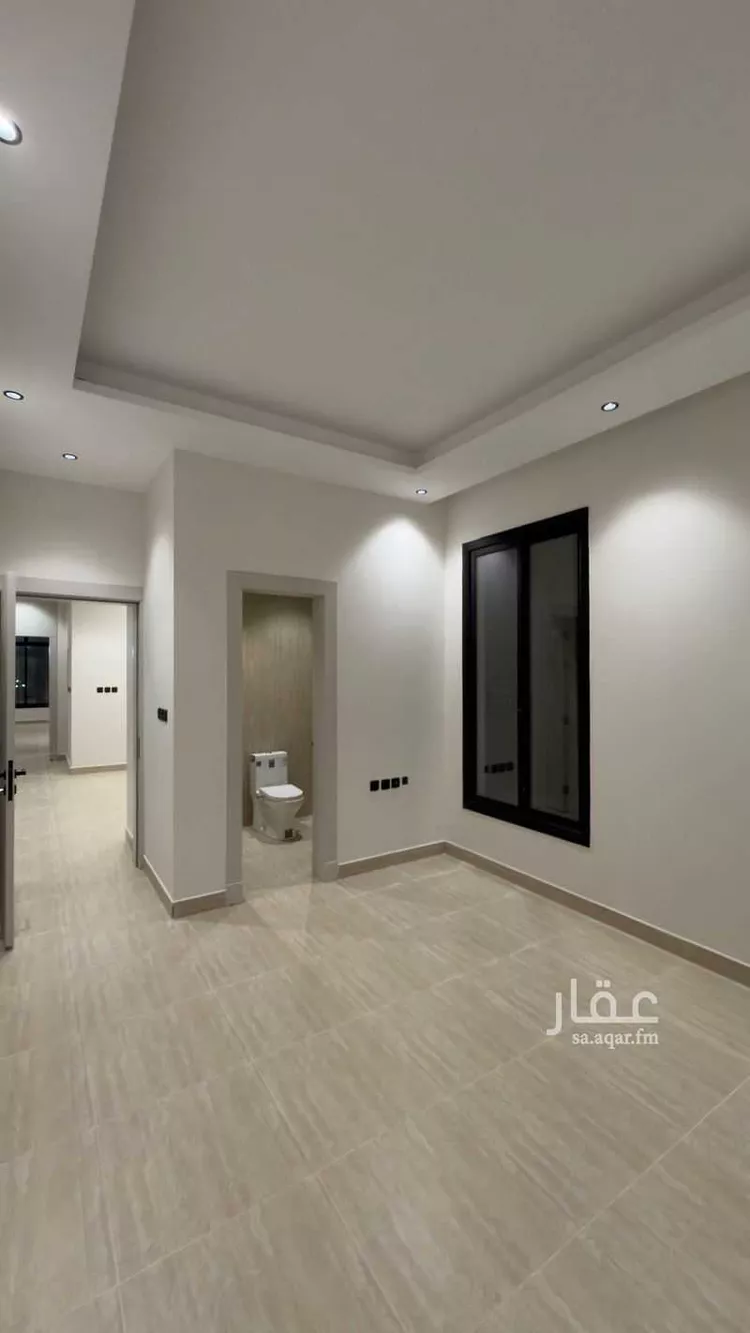 فيلا للبيع في شارع علي بن عبدالكريم, حي إشبيلية, مدينة الرياض, منطقة الرياض 15