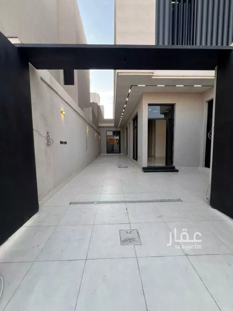 فيلا للبيع في شارع  عيسى ابن سلمان خليفه, حي المعيزيلة, مدينة الرياض, منطقة الرياض صورة 3