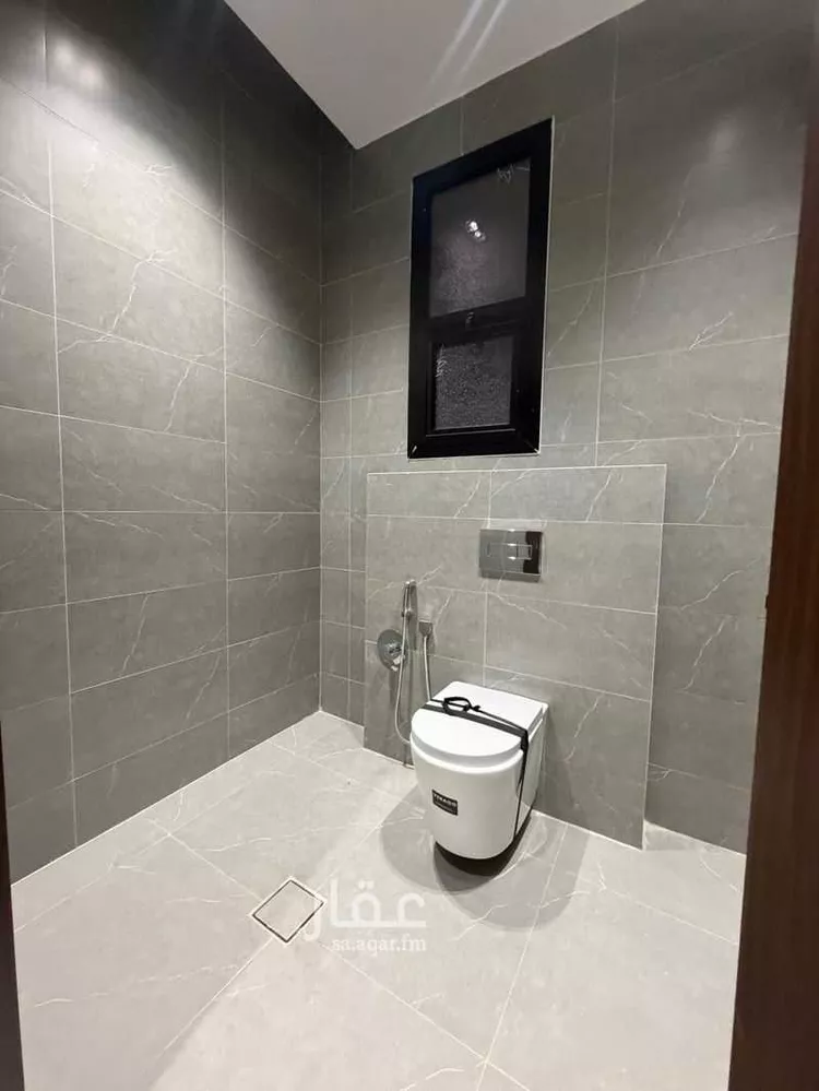 دور للبيع في شارع طريق الملك عبدالله بن عبدالعزيز, حي إشبيلية, مدينة الرياض, منطقة الرياض صورة 5