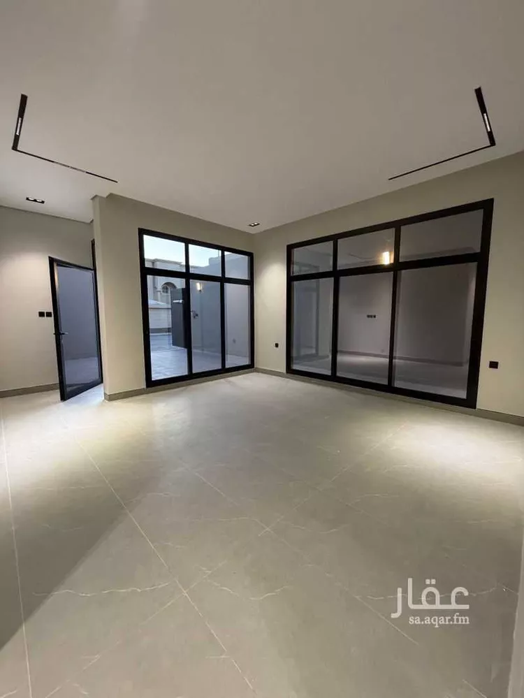 Floor for Sale in Riyadh Ishbiliyah 8
