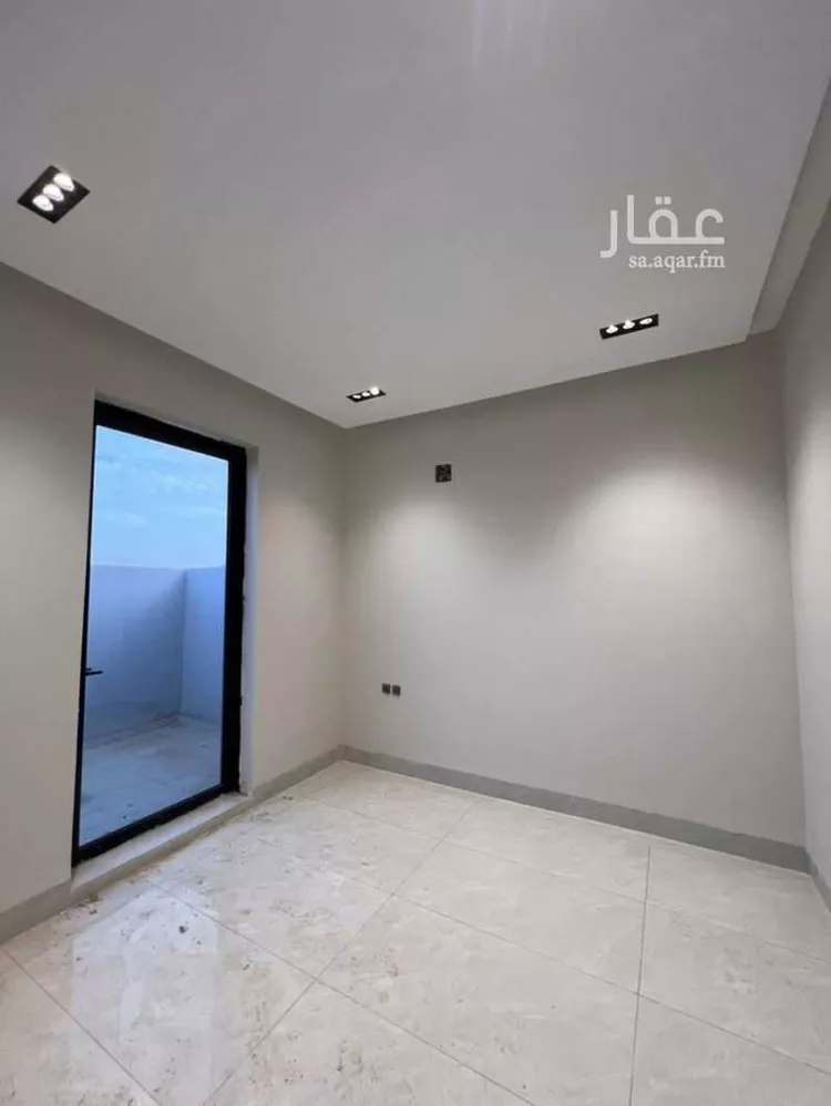 فيلا للبيع في شارع عيسى ابن سلمان خليفه, حي المعيزيلة, مدينة الرياض, منطقة الرياض 30