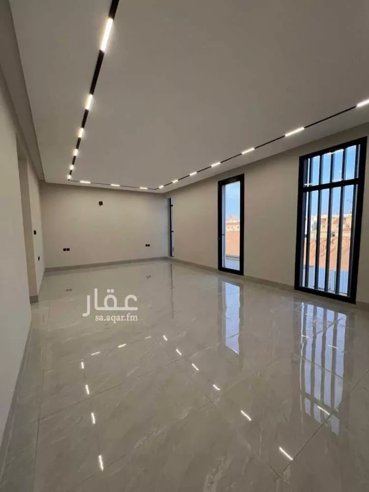 فيلا للبيع في شارع عيسى ابن سلمان خليفه, حي المعيزيلة, مدينة الرياض, منطقة الرياض 24