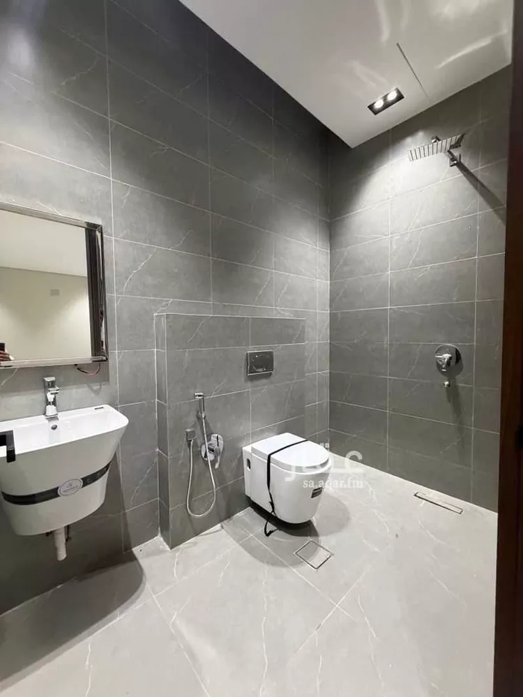 Floor for Sale in Riyadh Ishbiliyah 15