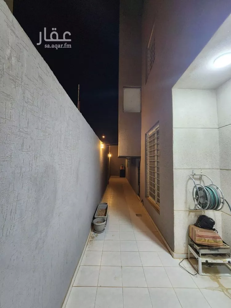 فيلا للإيجار في شارع المشتل, حي ظهرة لبن, مدينة الرياض, منطقة الرياض صورة 2