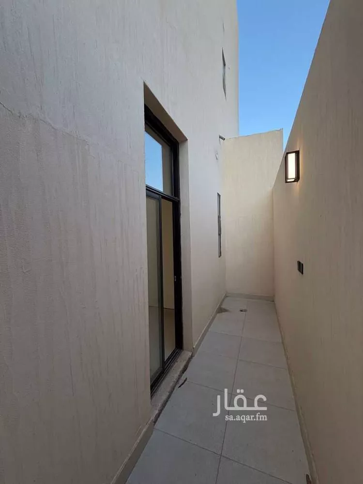 فيلا للبيع في شارع الدمام الفرعي, حي اليرموك, مدينة الرياض, منطقة الرياض 15