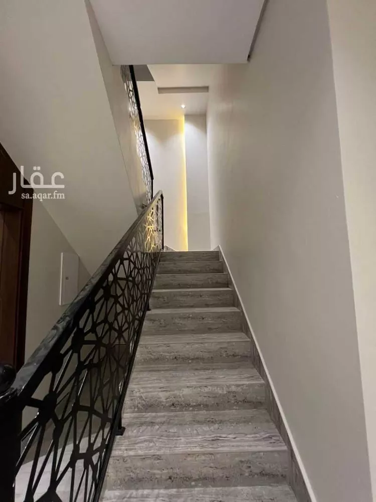 دور للبيع في شارع الشيخ عيسى بن سلمان آل خليفة, حي المعيزيلة, مدينة الرياض, منطقة الرياض 14