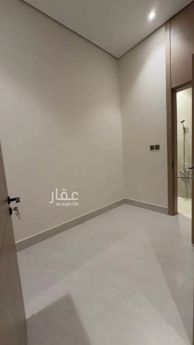 فيلا للبيع في شارع نويعمة, حي اليرموك, مدينة الرياض, منطقة الرياض 7