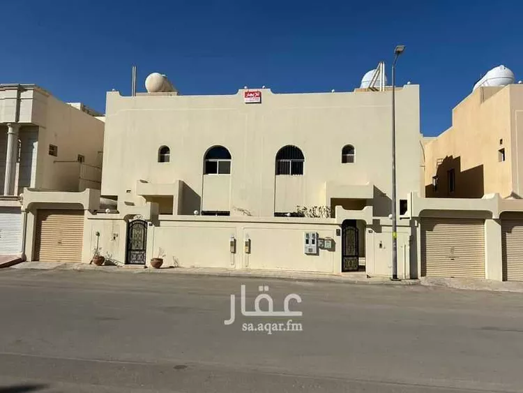 فيلا للإيجار في شارع ابن حمزة الدمشقي, حي الربوة, مدينة الرياض, منطقة الرياض