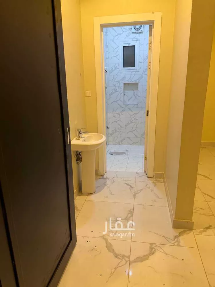 شقة للإيجار في شارع ابن طوق الكاتب, حي البرية, مدينة الرياض, منطقة الرياض