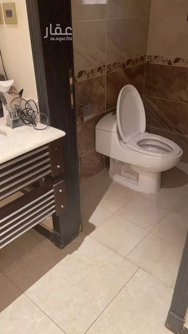 دور للبيع في شارع القلعة ، حي الياسمين ، الرياض ، منطقة الرياض صورة 4