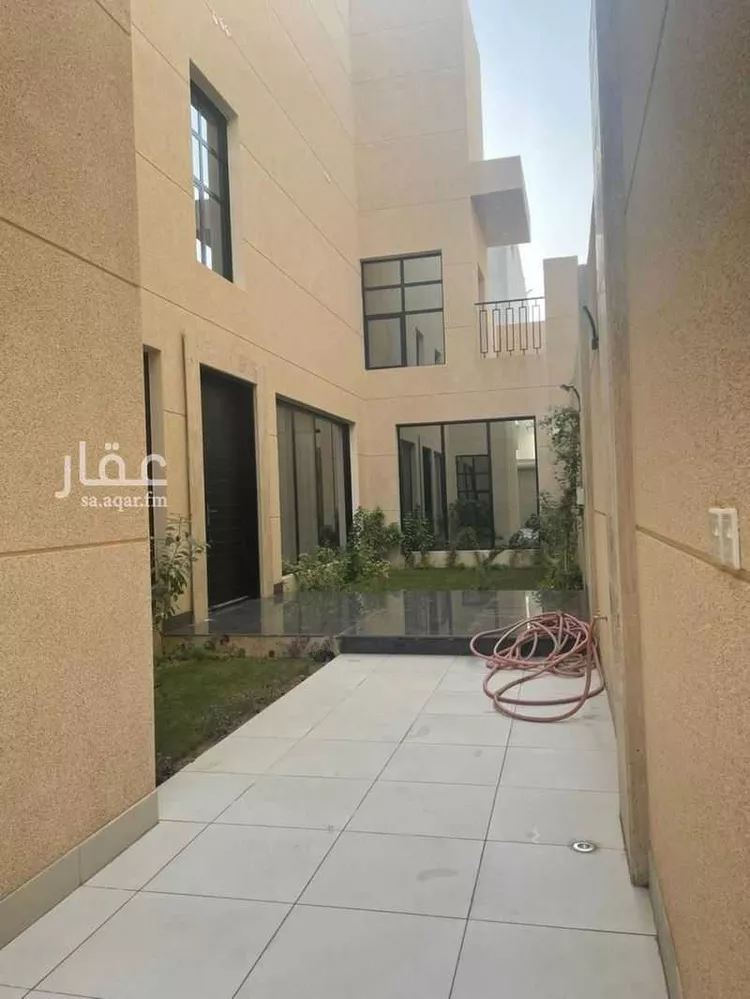 Villa for Sale in Riyadh Al Qirawan 1 صورة