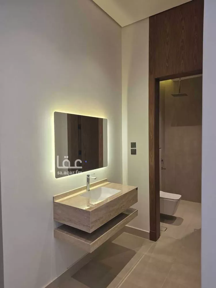 Floor for Sale in Riyadh Ash Sharq 6