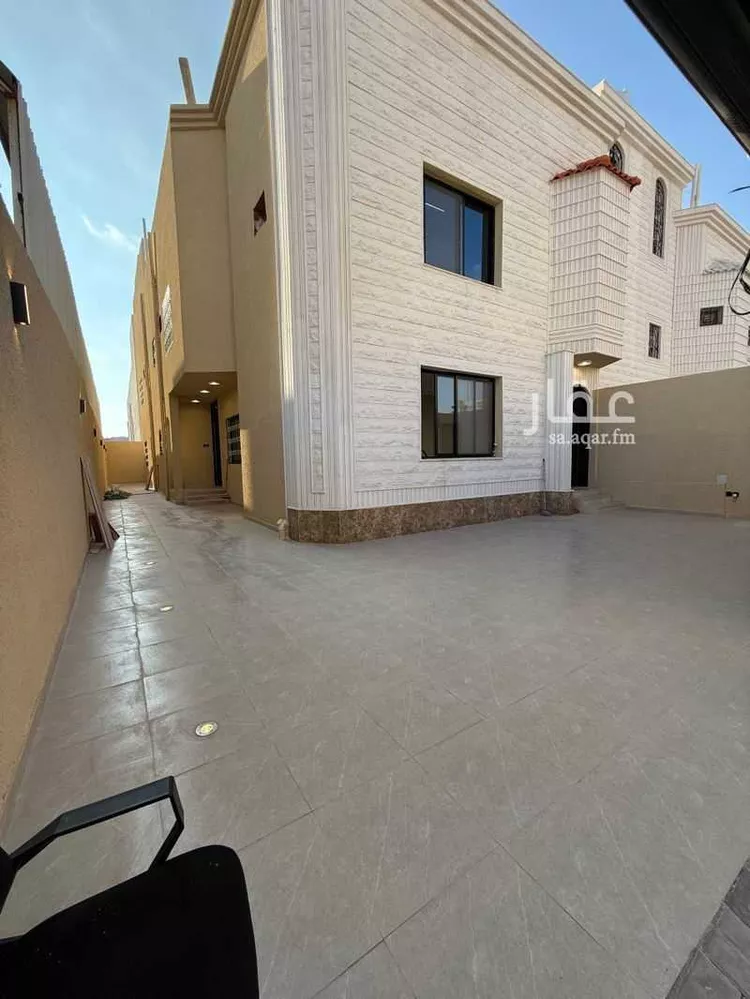 دور للبيع في شارع صفاقس, حي غرناطة, مدينة الرياض, منطقة الرياض