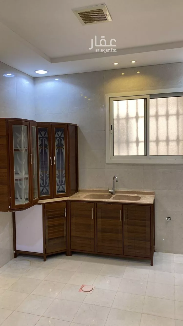شقة للإيجار في شارع عبدالله بن أبي الوليد, حي المهدية, مدينة الرياض, منطقة الرياض صورة 2