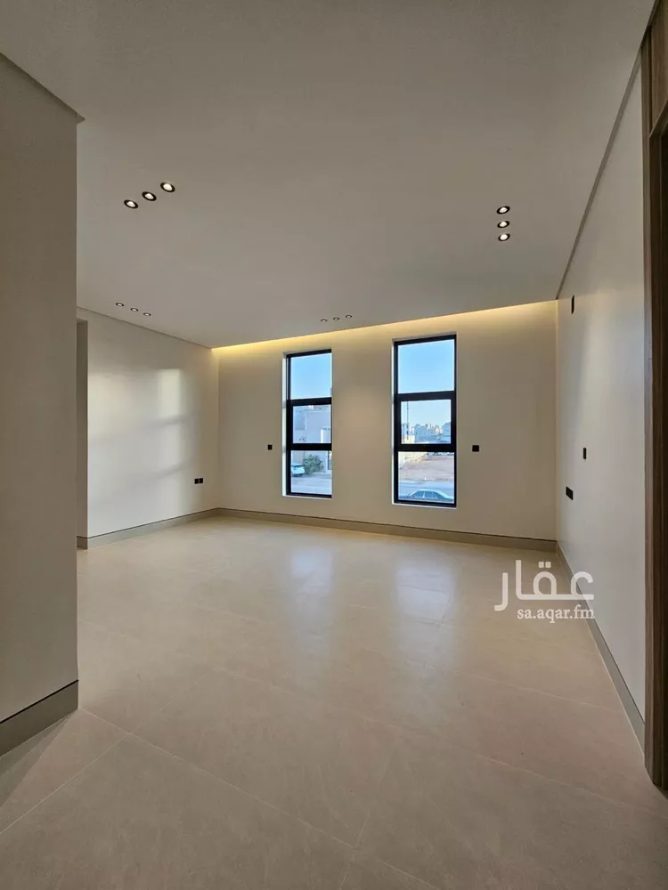 فيلا للبيع في شارع يعقوب الصفار, حي المهدية, مدينة الرياض, منطقة الرياض 9