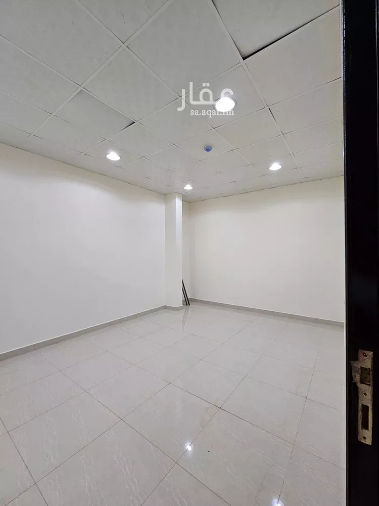 عمارة للإيجار في شارع السيل الكبير, حي المهدية, مدينة الرياض, منطقة الرياض صورة 5