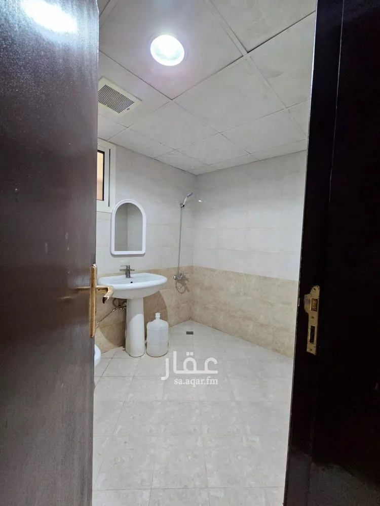 عمارة للإيجار في شارع السيل الكبير, حي المهدية, مدينة الرياض, منطقة الرياض صورة 4