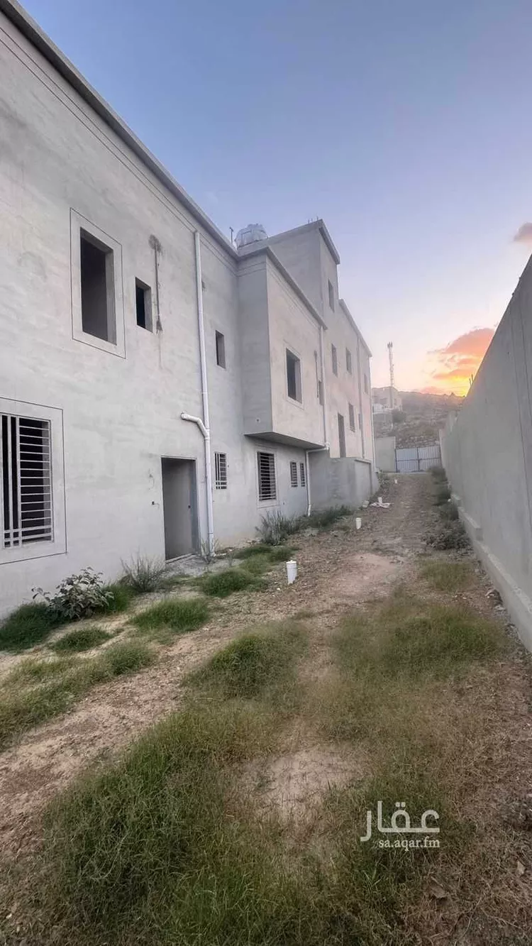 بيت للبيع في شارع جبل قطن ، أبها ، منطقة عسير صورة 2