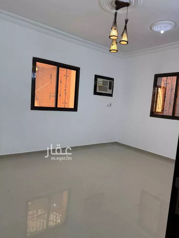 شقة للإيجار في شارع 3000558, حي السوق, مدينة الباحة, منطقة الباحة 23
