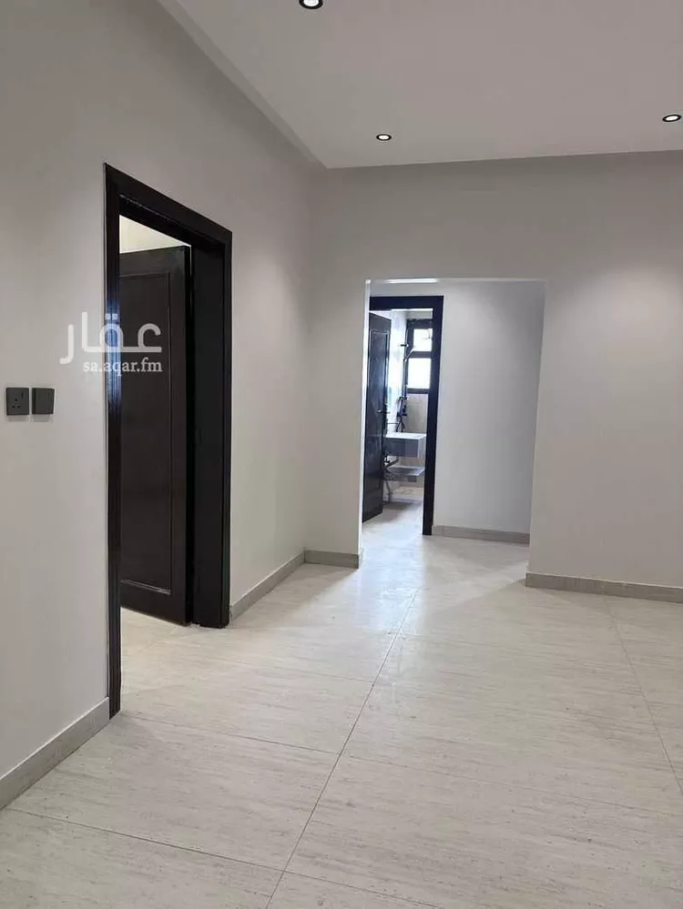 عمارة للإيجار في شارع الامير ناصر بن عبدالعزيز, حي الروضة, مدينة الرياض, منطقة الرياض