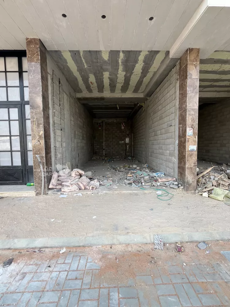Shop for Rent in Riyadh Al Aziziyah صورة 3