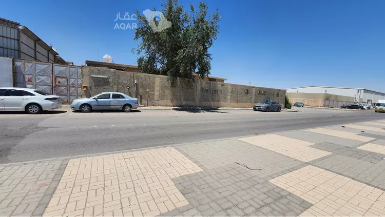 مستودع للإيجار في شارع الأمير محمد بن عبدالرحمن بن عبدالعزيز, حي السلي, مدينة الرياض, منطقة الرياض 5