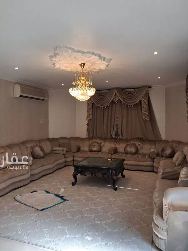 فيلا للبيع في شارع اوس بن ثابت ، حي الدوحة الشمالية ، الظهران ، الدمام صورة 2