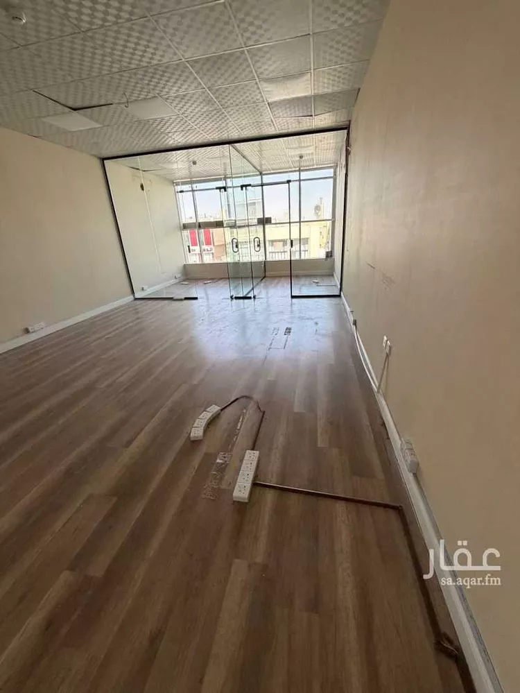 مكتب تجاري للإيجار في شارع طريق الامير محمد بن سعد بن عبد العزيز, حي الملقا, مدينة الرياض, منطقة الرياض صورة 5