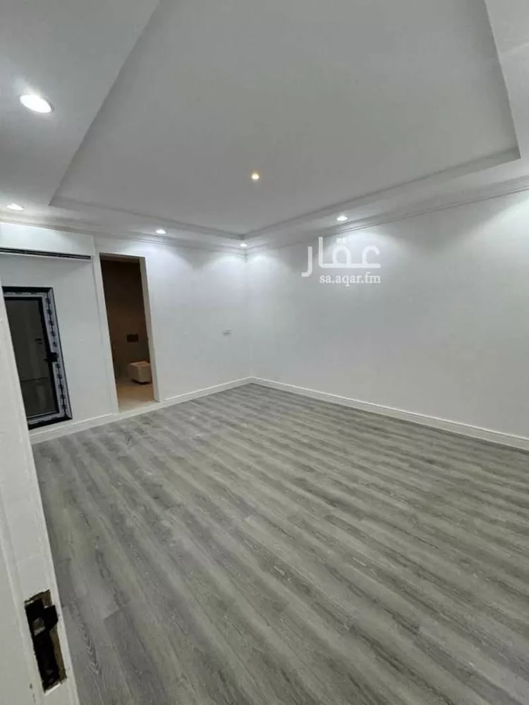 مكتب تجاري للإيجار في شارع رنى, حي شبرا, مدينة الرياض, منطقة الرياض صورة 2