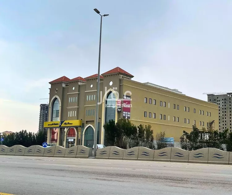 مكتب تجاري للإيجار في شارع طريق الملك فهد بن عبدالعزيز, حي الحمراء, مدينة الخبر, المنطقة الشرقية