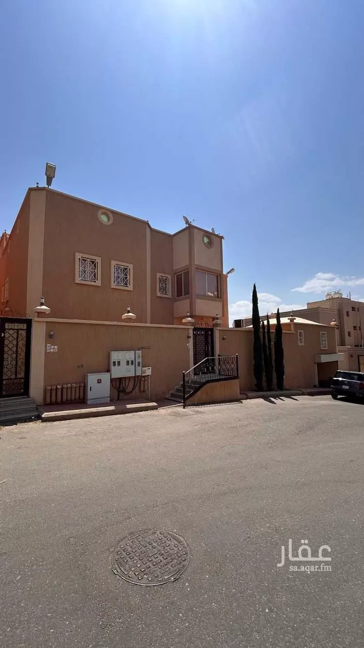 عمارة للبيع في شارع الطرماح بن حكيم, حي البديع, مدينة ابها, منطقة عسير صورة 3