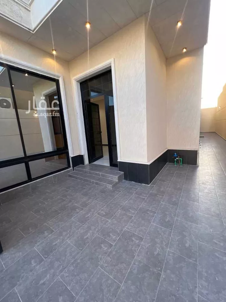 فيلا للبيع في طريق عمر بن الخطاب ، حي الفاروق ، الرياض ، منطقة الرياض صورة 3