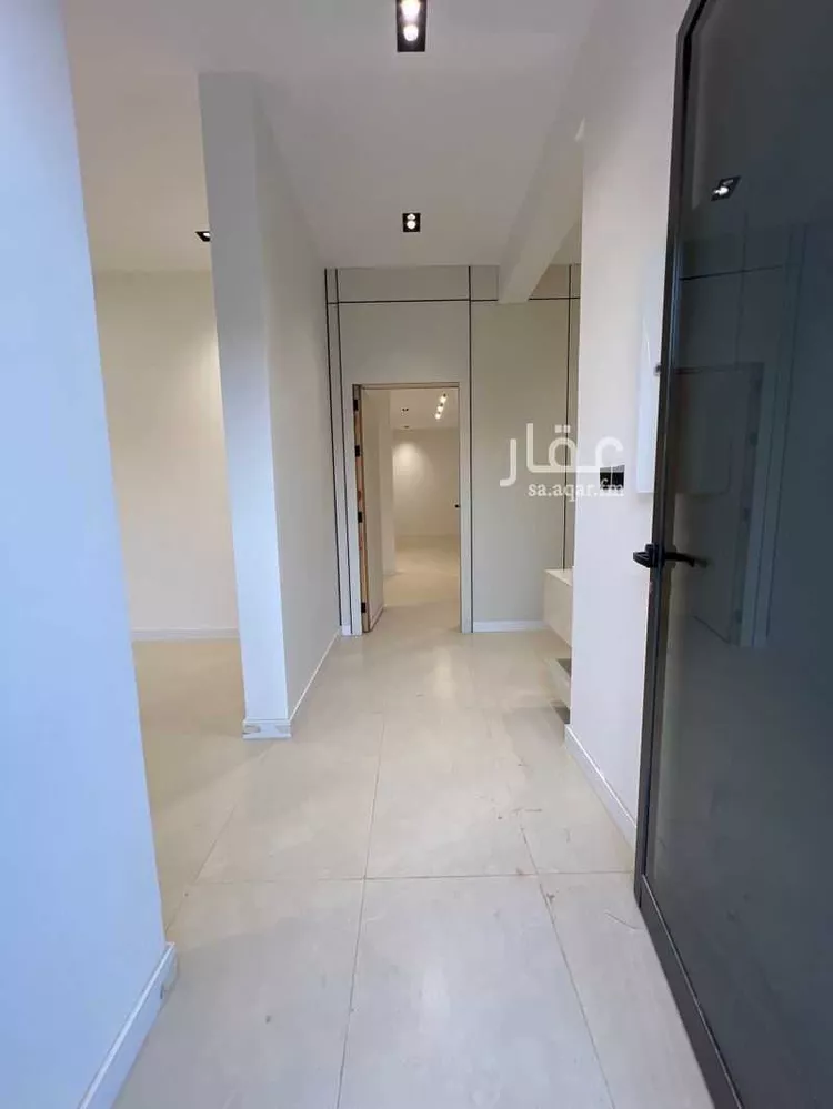 فيلا للبيع في شارع إبراهيم بن موسى الفيومي, حي الفاروق, مدينة الرياض, منطقة الرياض صورة 4