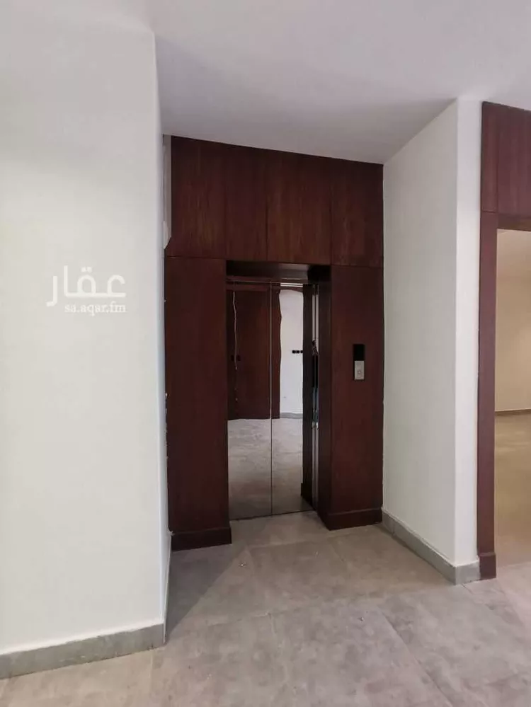 فيلا للبيع في شارع أبي عروة, حي المهدية, مدينة الرياض, منطقة الرياض صورة 2