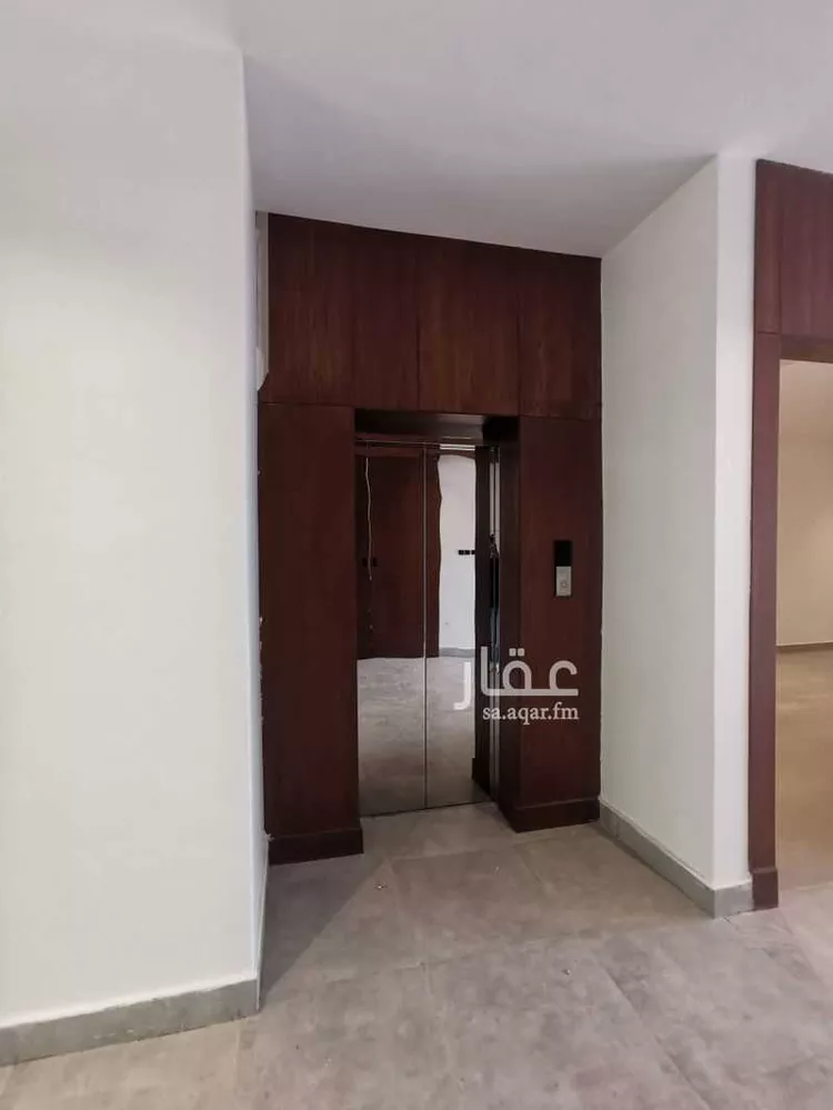 فيلا للبيع في شارع أبي عروة, حي المهدية, مدينة الرياض, منطقة الرياض صورة 2
