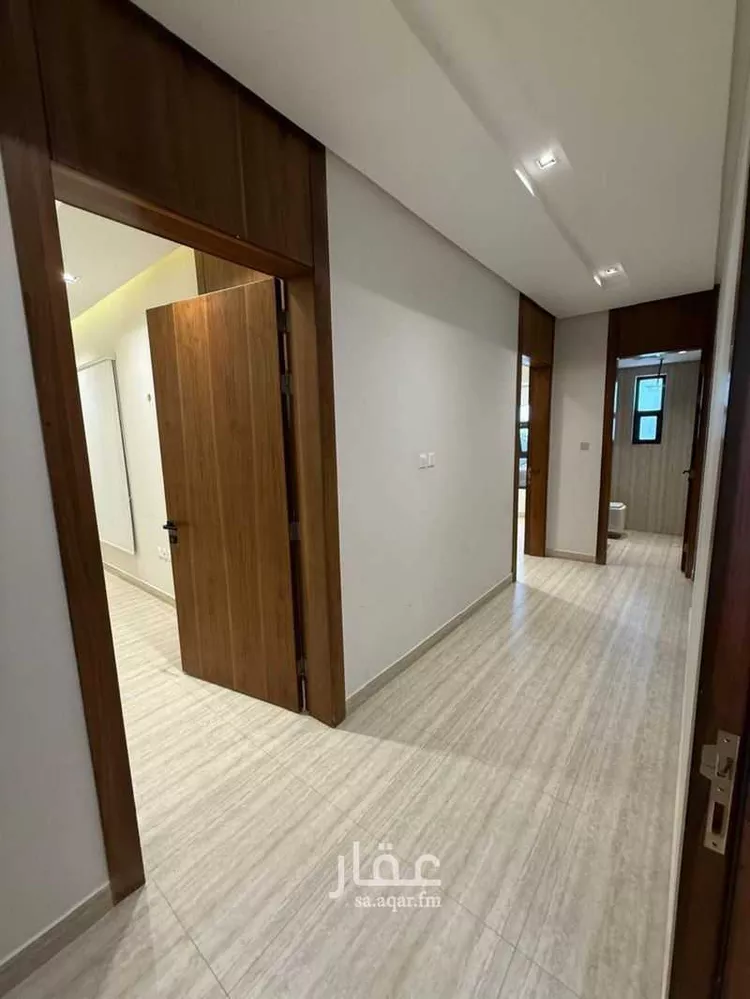 دور للبيع في شارع عبدالعزيز الشعيبي, حي الوادي, مدينة الرياض, منطقة الرياض صورة 4
