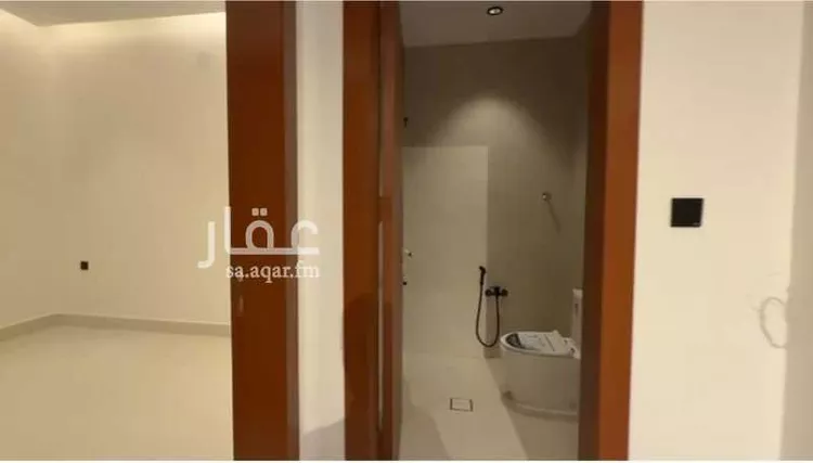 فيلا للبيع في شارع جبل المدار, حي القادسية, مدينة الرياض, منطقة الرياض 10