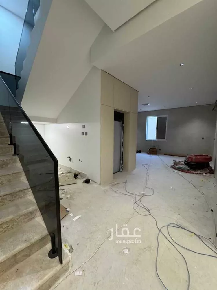 فيلا للبيع في شارع السعادة, حي البحر, مدينة الخبر, المنطقة الشرقية